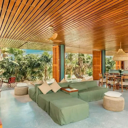 Design Awards Beach Villa With 4Br And Sky Pool